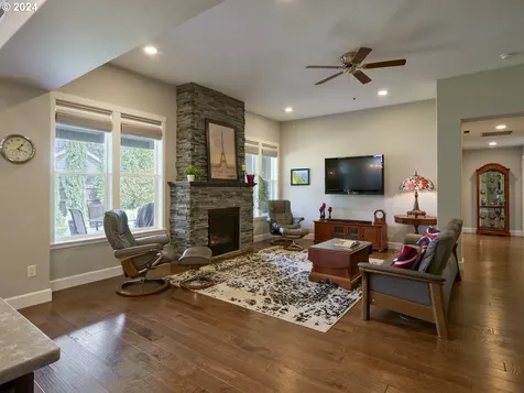 5704 Ne 132nd Street Vancouver WA 98686