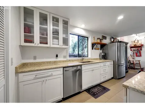 36704 Parsons Creek Road Springfield OR 97478