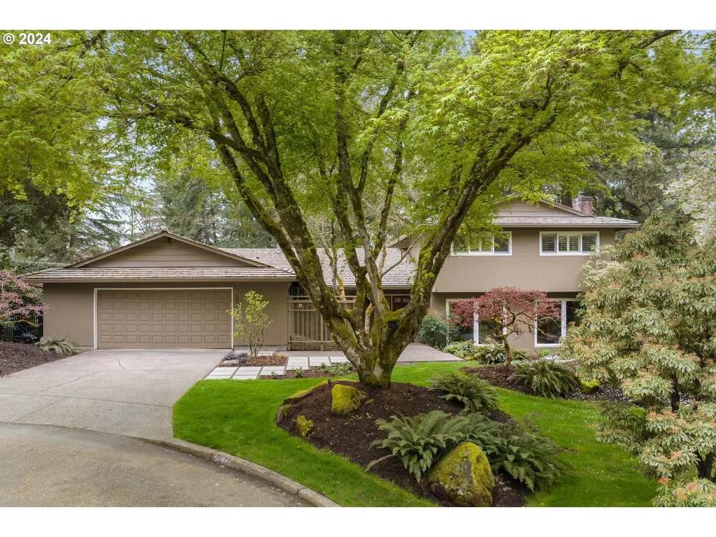 2020 Ridgewood Lane Lake Oswego OR 97034