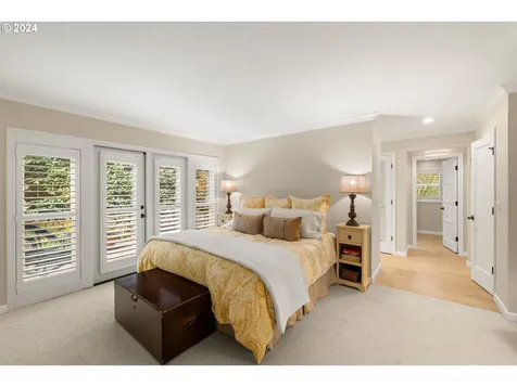2020 Ridgewood Lane Lake Oswego OR 97034