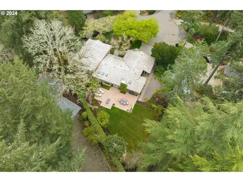 2020 Ridgewood Lane Lake Oswego OR 97034