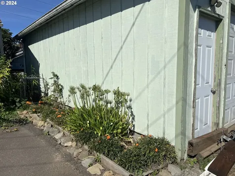 63751 Ellen Street Coos Bay OR 97420