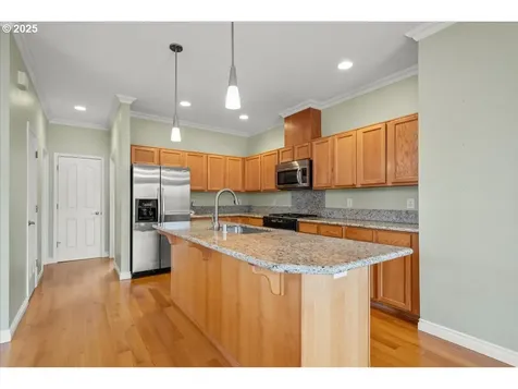 18101 SE 42nd Street Vancouver WA 98683