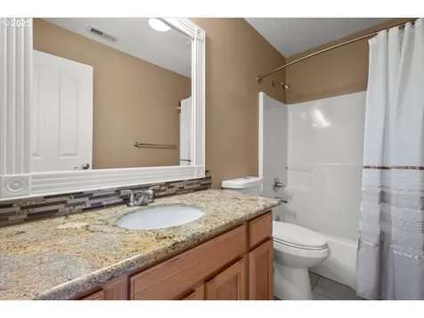 18101 SE 42nd Street Vancouver WA 98683