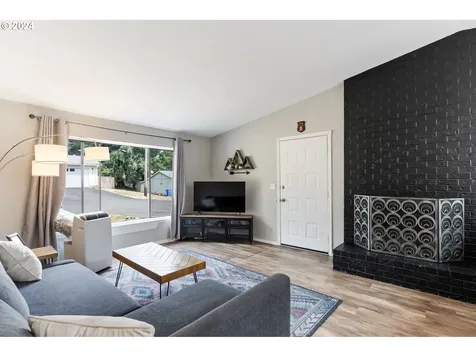 9942 Sw 37th Avenue Portland OR 97219