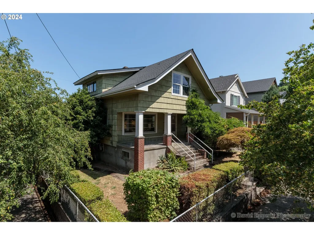 4007 Se Long Street Portland OR 97202