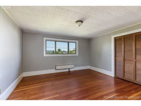 4007 Se Long Street Portland OR 97202