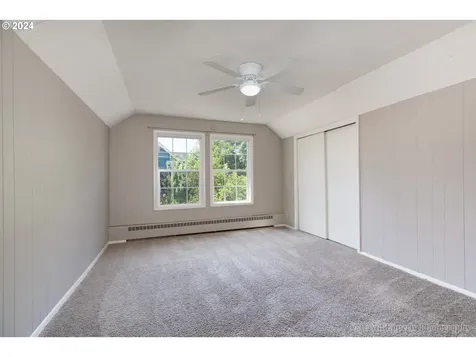 4007 Se Long Street Portland OR 97202