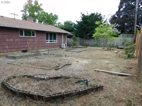 4401 Cascade Drive Eugene OR 97402