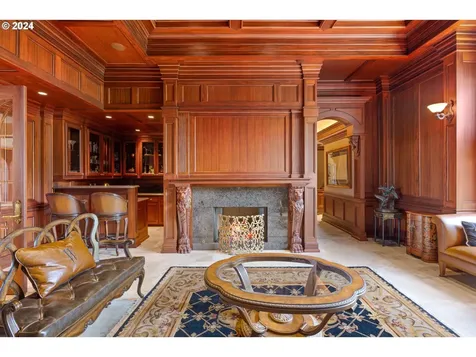 27050 SW Petes Mountain Road West Linn OR 97068