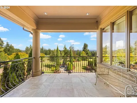 27050 SW Petes Mountain Road West Linn OR 97068