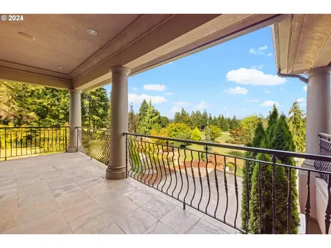 27050 SW Petes Mountain Road West Linn OR 97068