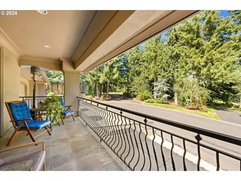 27050 SW Petes Mountain Road West Linn OR 97068