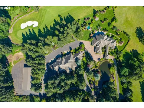 27050 SW Petes Mountain Road West Linn OR 97068