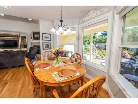 118 Shoreline Drive Florence OR 97439