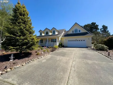 118 Shoreline Drive Florence OR 97439