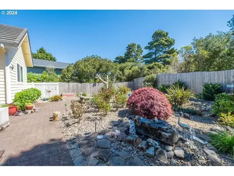 118 Shoreline Drive Florence OR 97439