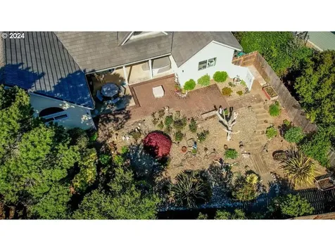 118 Shoreline Drive Florence OR 97439