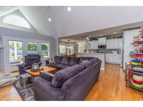 118 Shoreline Drive Florence OR 97439