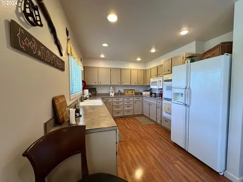27648 Golf Club Lane John Day OR 97845