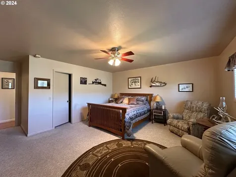 27648 Golf Club Lane John Day OR 97845