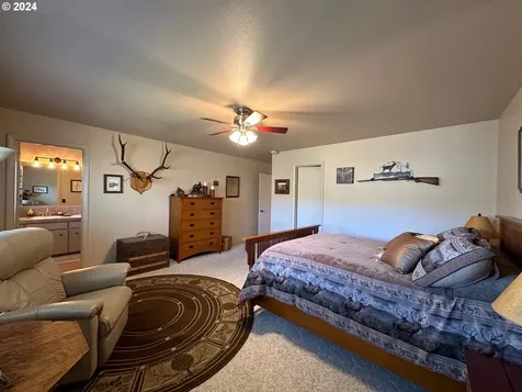 27648 Golf Club Lane John Day OR 97845