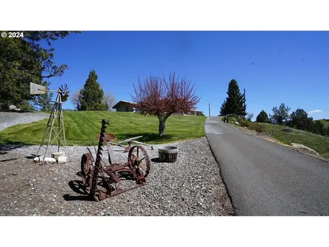 27648 Golf Club Lane John Day OR 97845