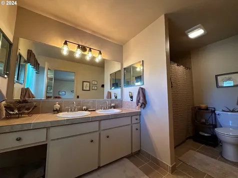 27648 Golf Club Lane John Day OR 97845