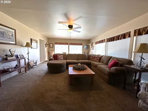 27648 Golf Club Lane John Day OR 97845