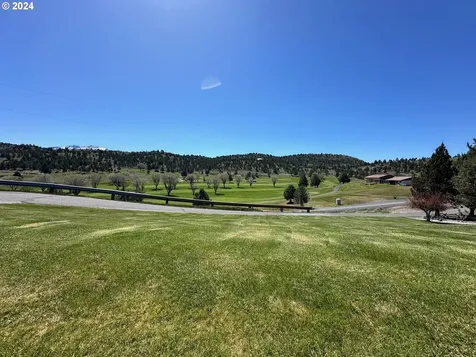 27648 Golf Club Lane John Day OR 97845