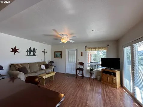 27648 Golf Club Lane John Day OR 97845