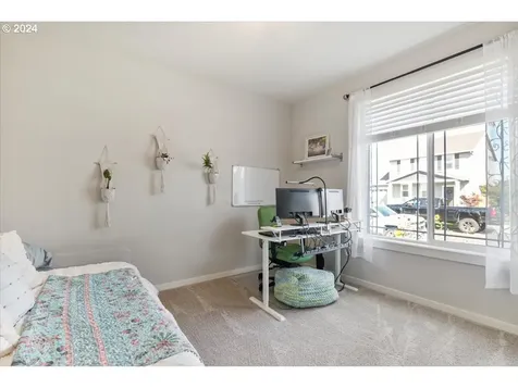 5038 Constellation Avenue NE Salem OR 97305