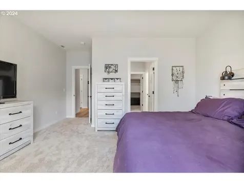 5038 Constellation Avenue NE Salem OR 97305