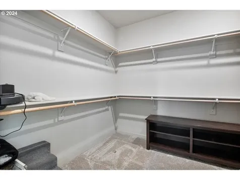 5038 Constellation Avenue NE Salem OR 97305