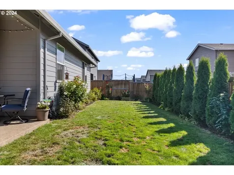 5038 Constellation Avenue NE Salem OR 97305