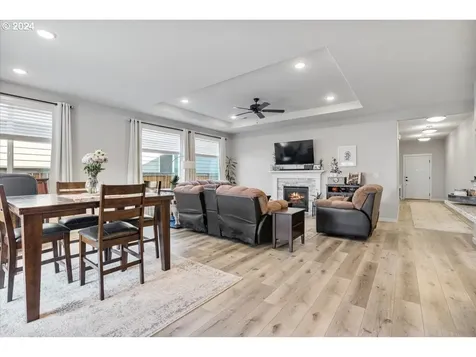 5038 Constellation Avenue NE Salem OR 97305