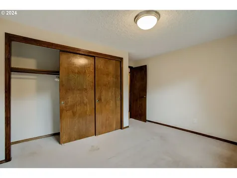 2204 Se 106th Avenue Vancouver WA 98664