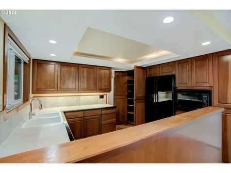 2204 Se 106th Avenue Vancouver WA 98664