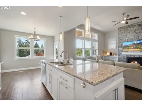 1701 S Nighthawk Road Ridgefield WA 98642
