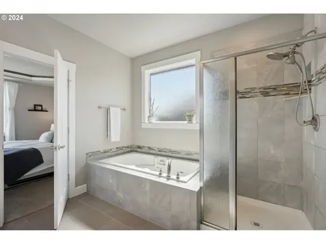 1701 S Nighthawk Road Ridgefield WA 98642