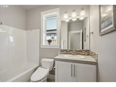 1701 S Nighthawk Road Ridgefield WA 98642