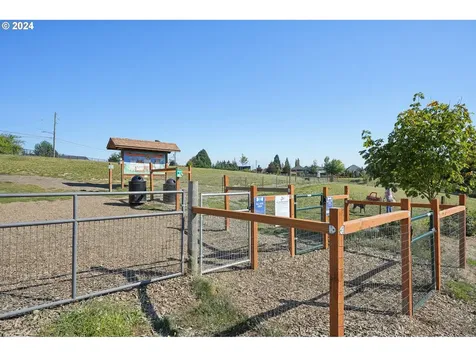 1701 S Nighthawk Road Ridgefield WA 98642
