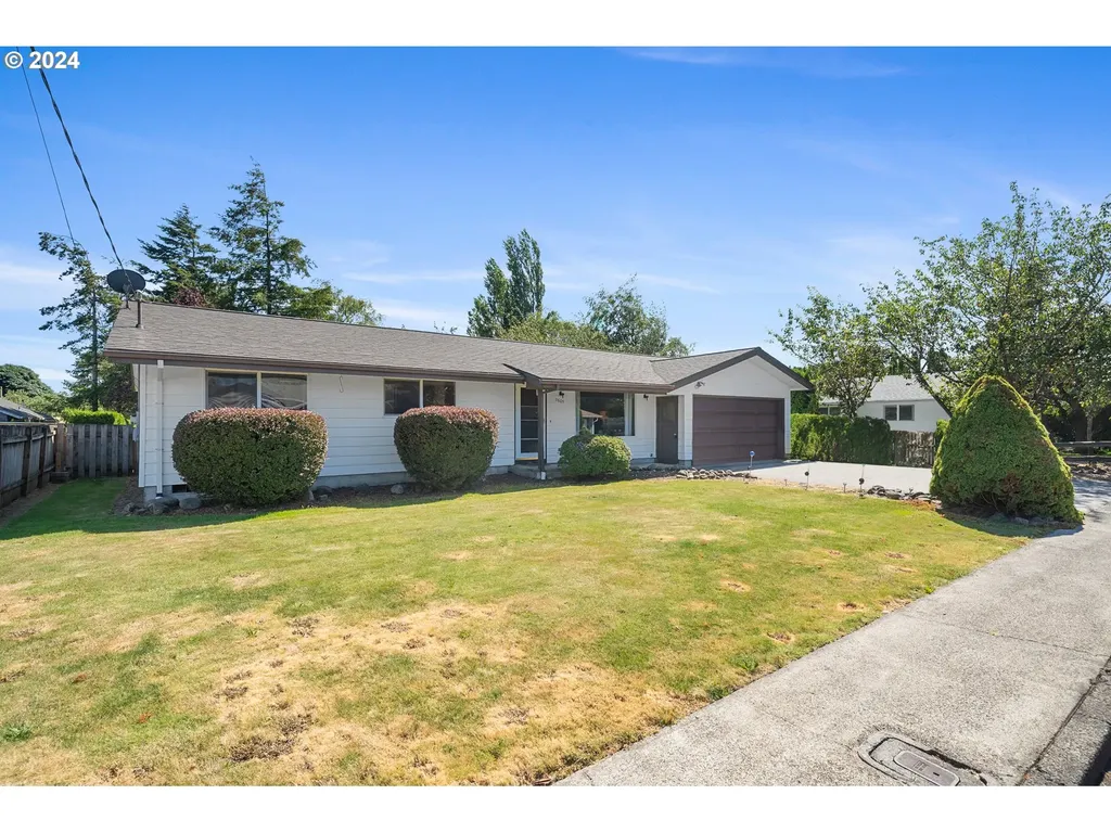 3605 Hawthorne Lane Tillamook OR 97141