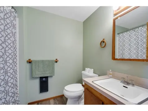 3605 Hawthorne Lane Tillamook OR 97141