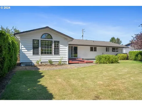 3605 Hawthorne Lane Tillamook OR 97141