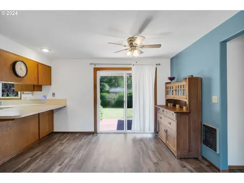 3605 Hawthorne Lane Tillamook OR 97141