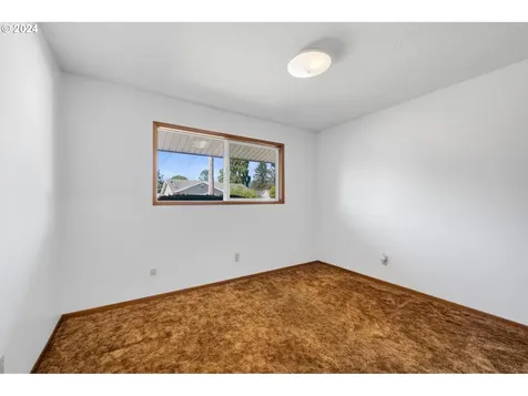 3605 Hawthorne Lane Tillamook OR 97141