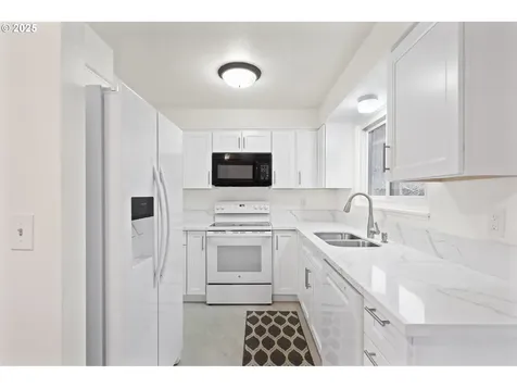 11030 SW 64th Avenue Portland OR 97219