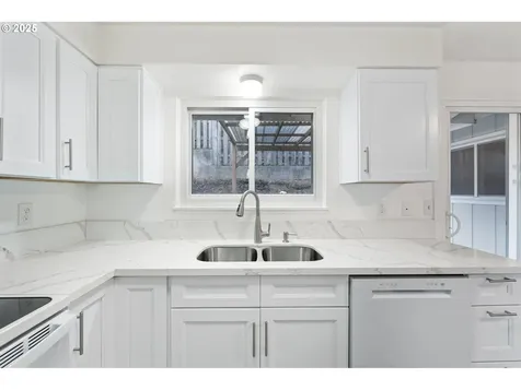 11030 SW 64th Avenue Portland OR 97219