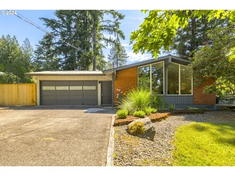 4626 Sw 53rd Avenue Portland OR 97221